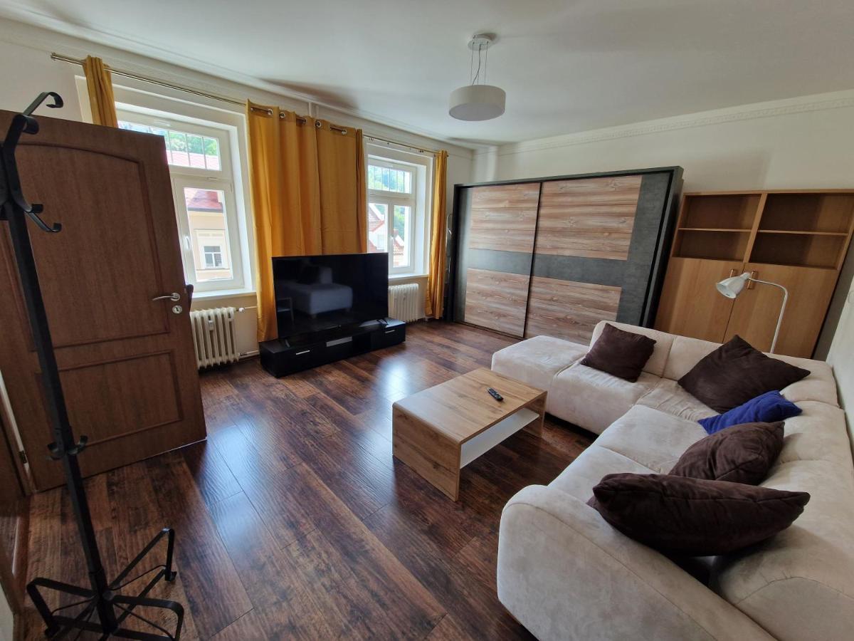 63m2 S Balkonem V Lazenskem Centru Apartment *